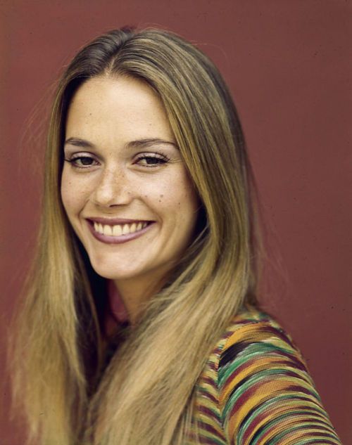 Exclusive: A little spotlight into Peggy Lipton’s life geotv.ge